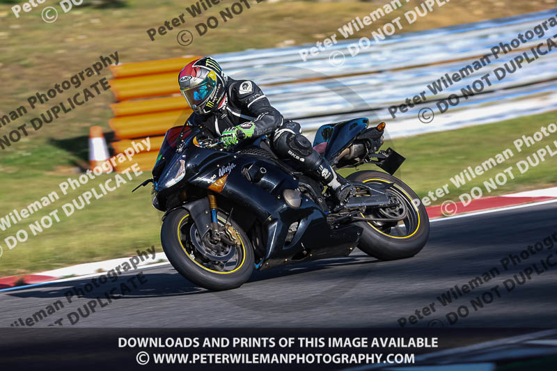 brands hatch photographs;brands no limits trackday;cadwell trackday photographs;enduro digital images;event digital images;eventdigitalimages;no limits trackdays;peter wileman photography;racing digital images;trackday digital images;trackday photos